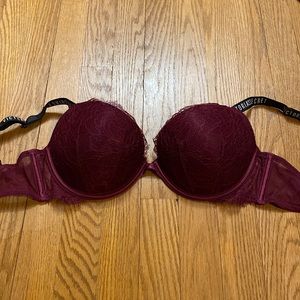 NWOT Victoria’s Secret 32DD bra